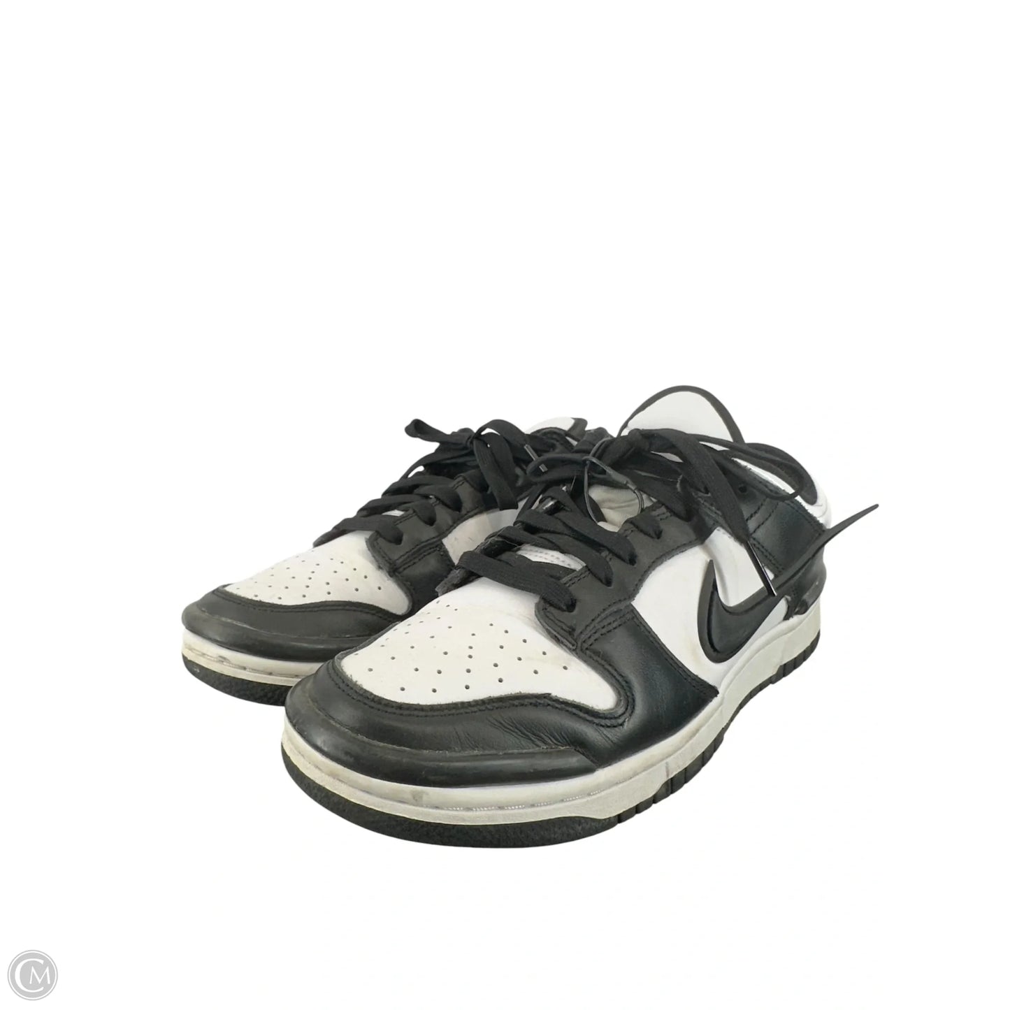Shoes Sneakers By Nike In Black & White, Size: 9