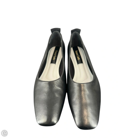 Shoes Flats By Franco Sarto In Black, Size: 6
