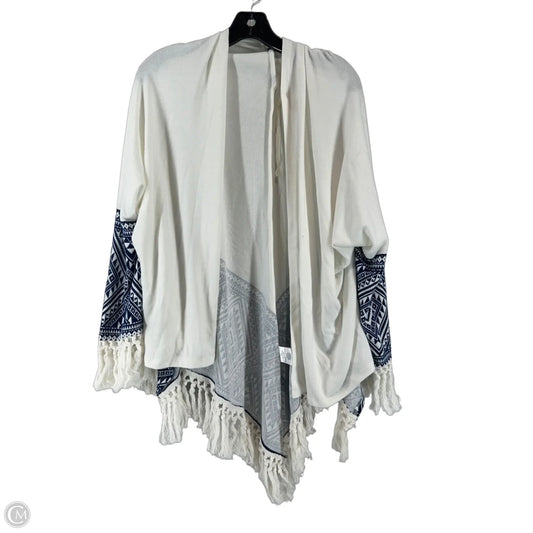 Shawl By Gb In Cream, Size: L