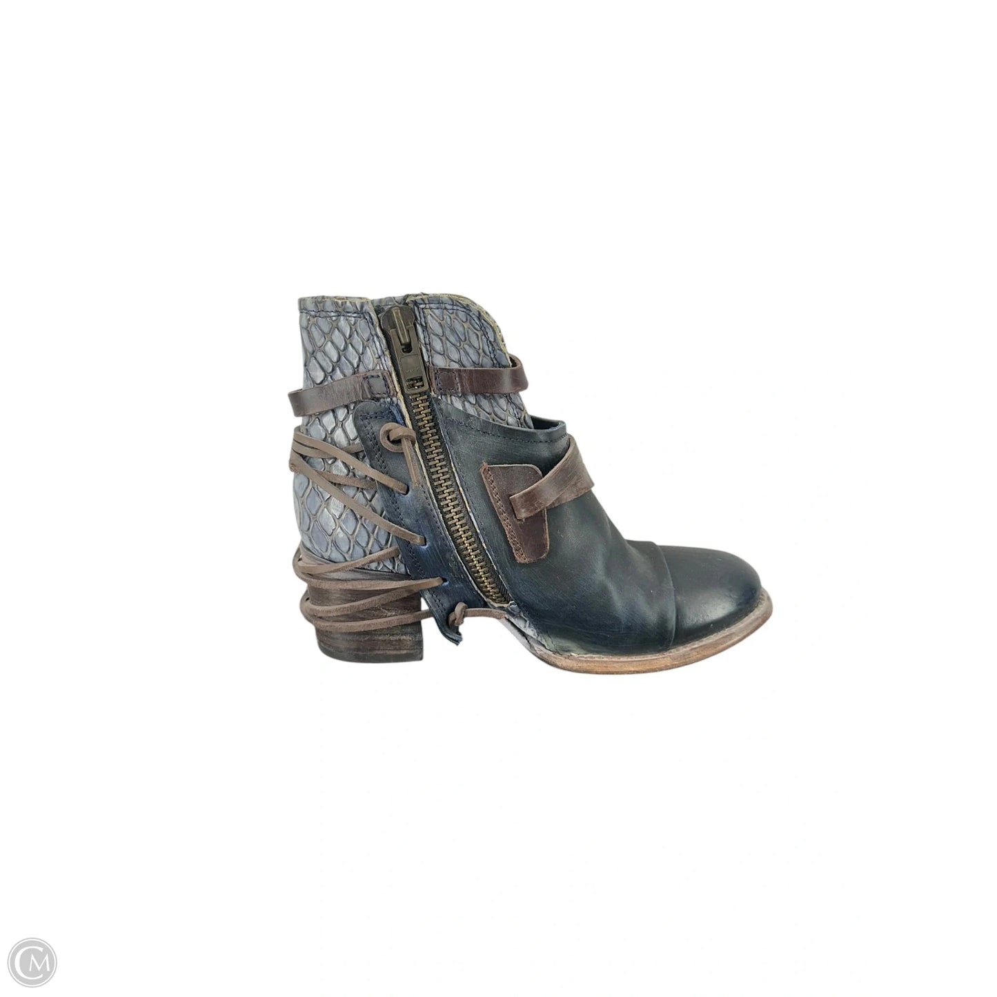 Boots Ankle Heels By Freebird In Navy, Size: 9