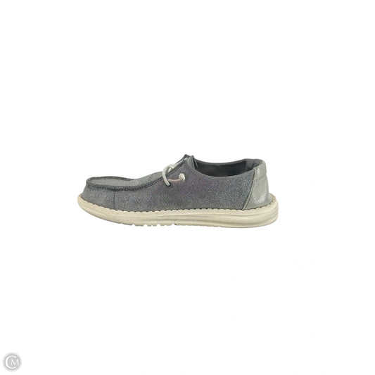 Shoes Flats By Hey Dude In Silver, Size: 7