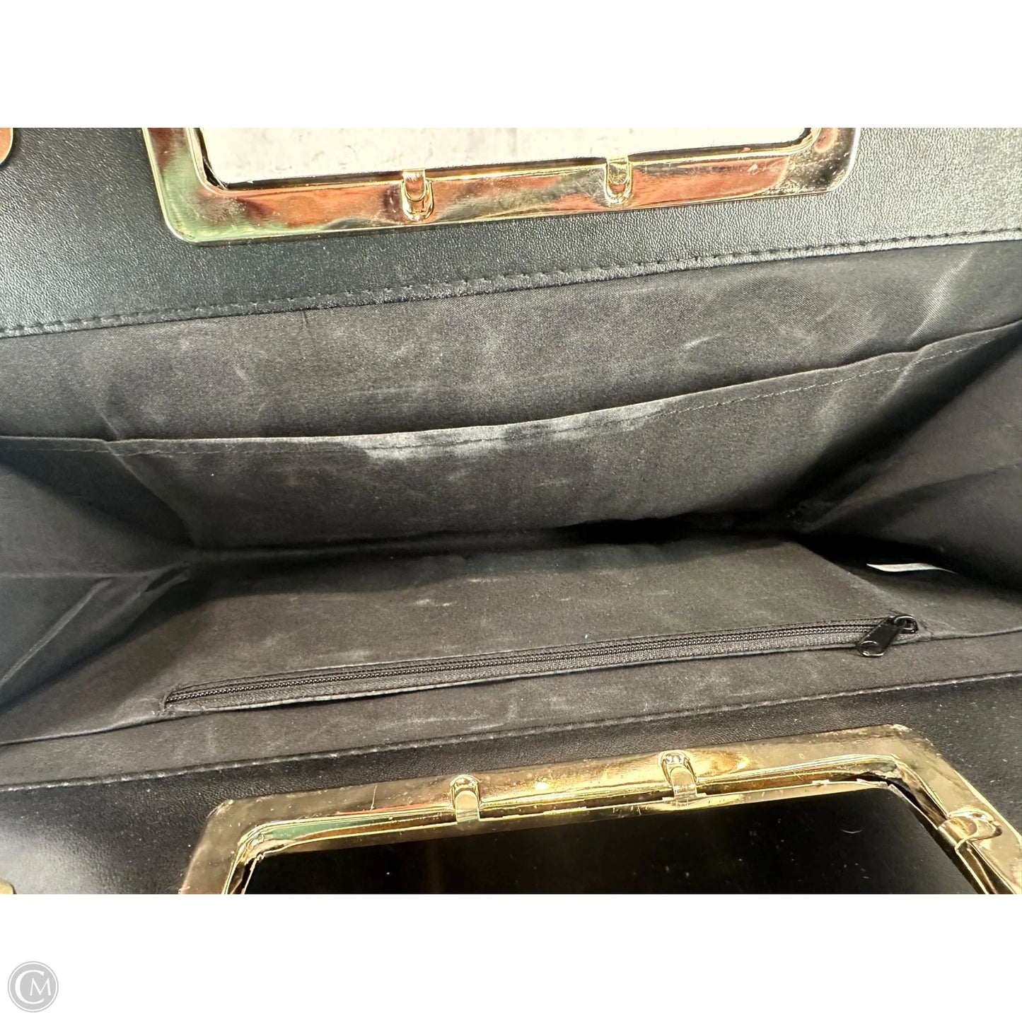 Clutch By Clothes Mentor, Size: Medium