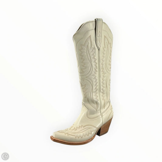 Boots Western By Ariat In Cream, Size: 6.5