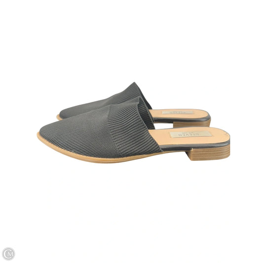 Shoes Flats By Clothes Mentor In Black, Size: 8.5