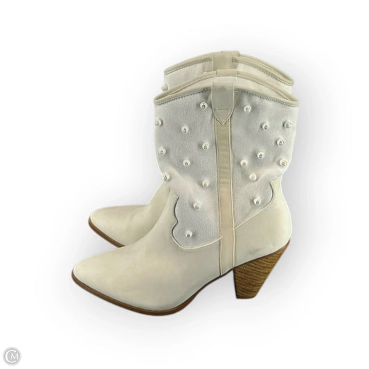 Boots Western By Clothes Mentor In White, Size: 10