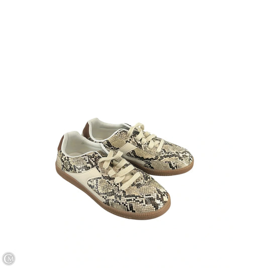 Shoes Sneakers By No Boundaries In Snakeskin Print, Size: 9