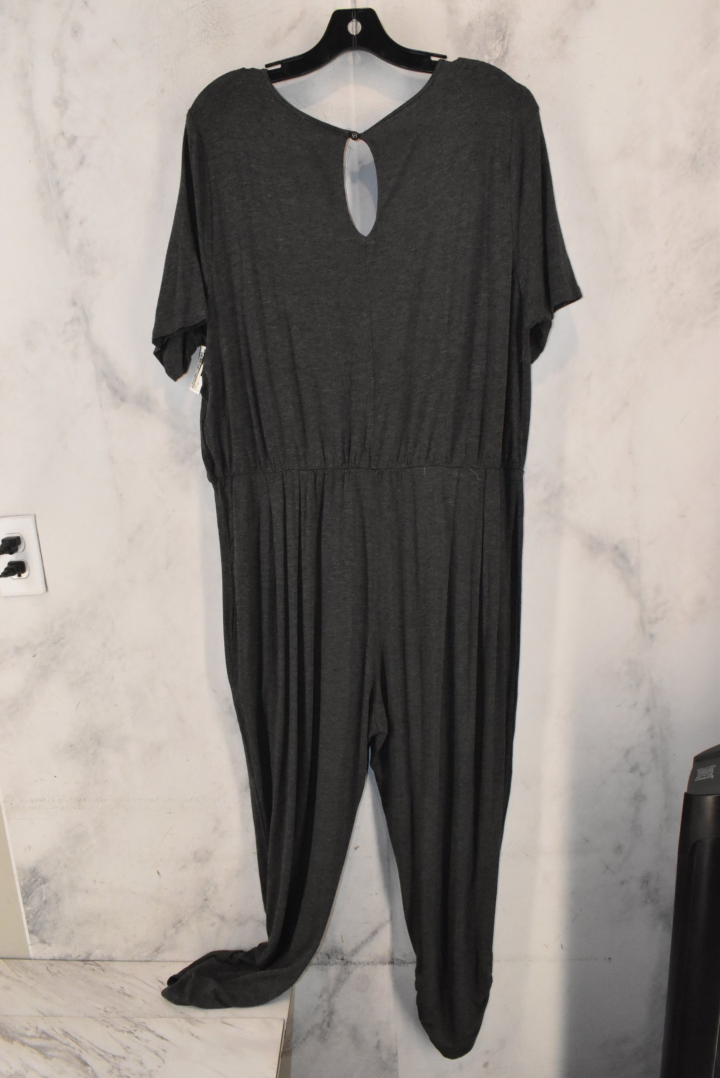 Jumpsuit By Heart & Hips  Size: 3x