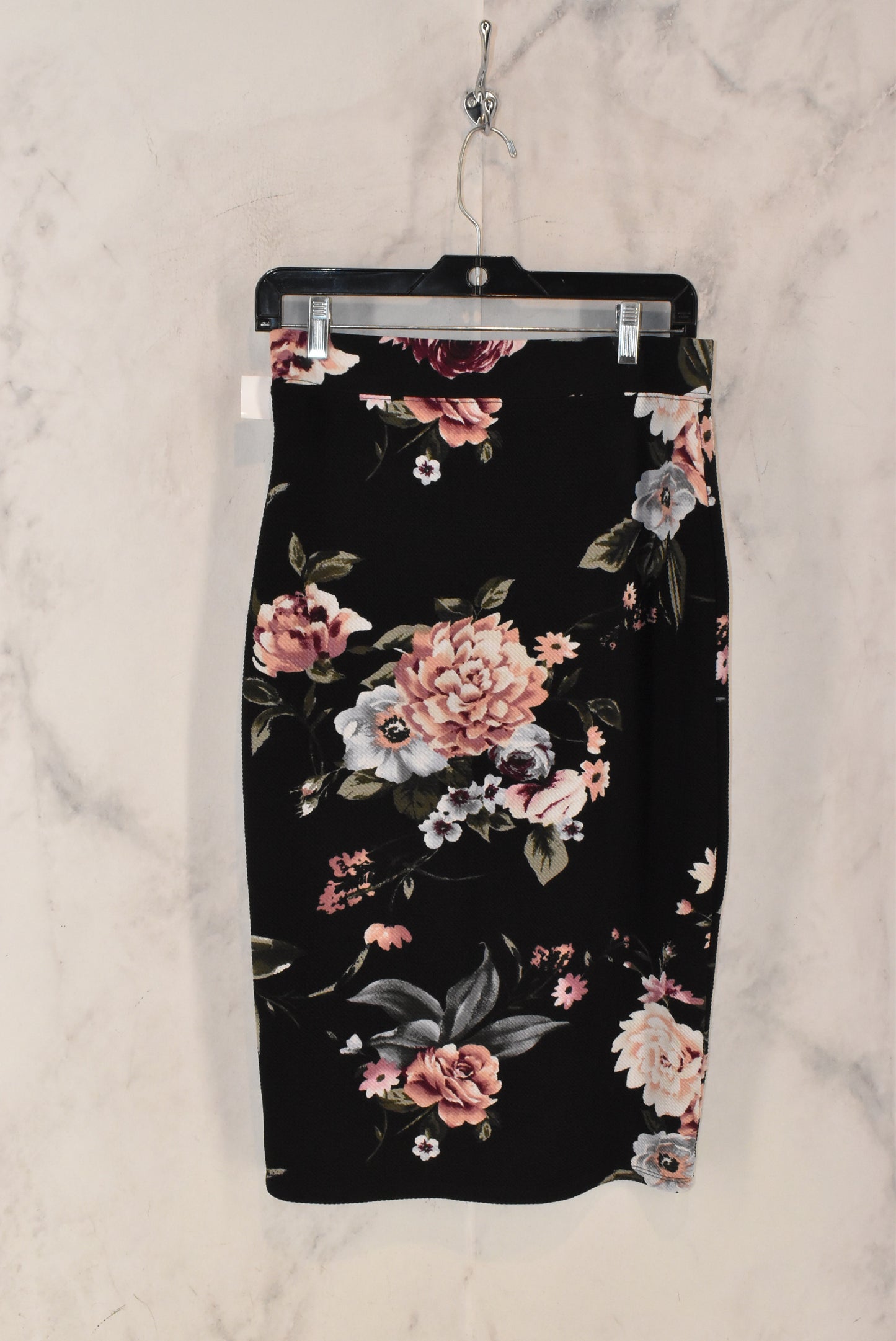 Skirt Midi By Iris  Size: L