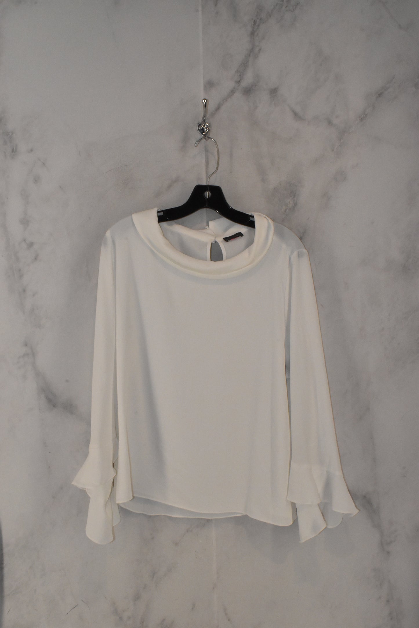 Top Long Sleeve By Vince Camuto