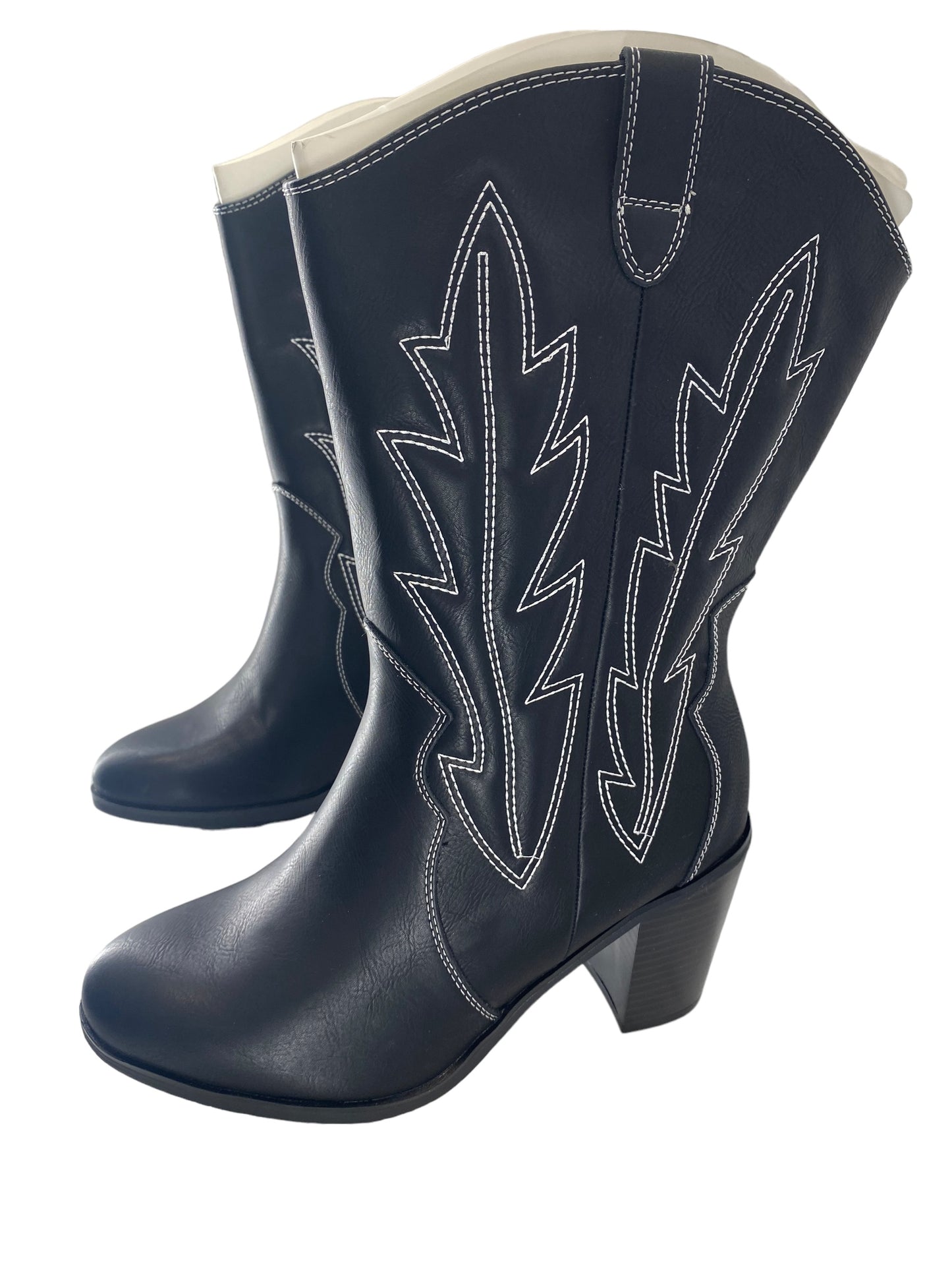 Boots Western By Torrid  Size: 10