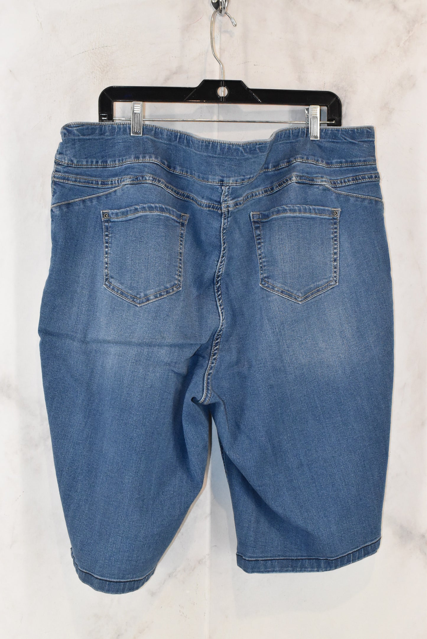 Jeans Cropped By West Bound  Size: 22