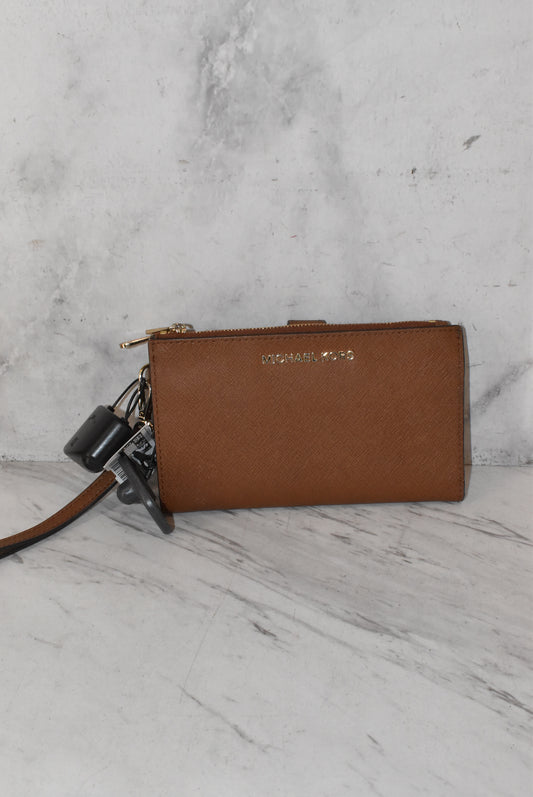 Wristlet Designer By Michael Kors  Size: Large