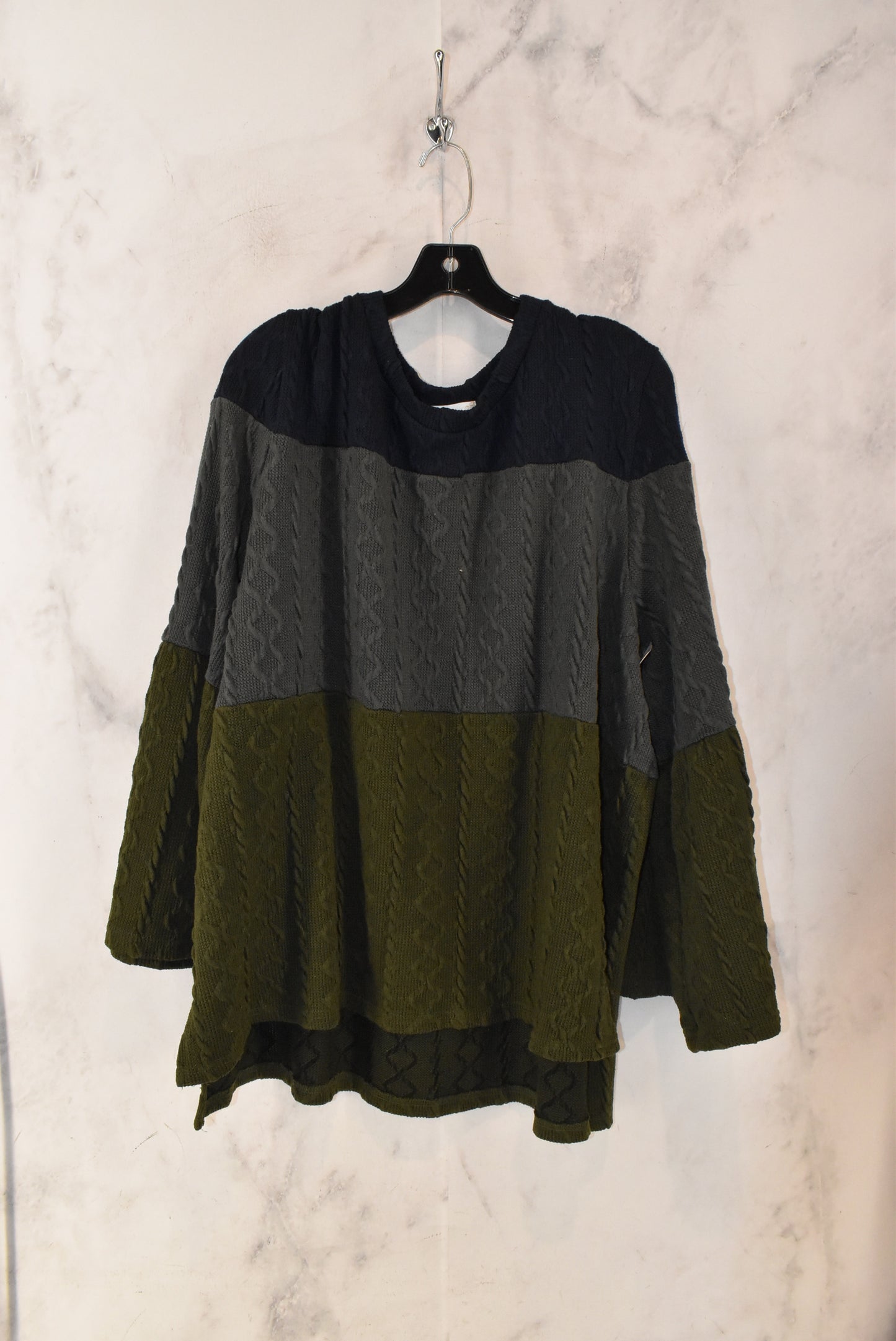Sweater By Suzanne Betro  Size: 4x